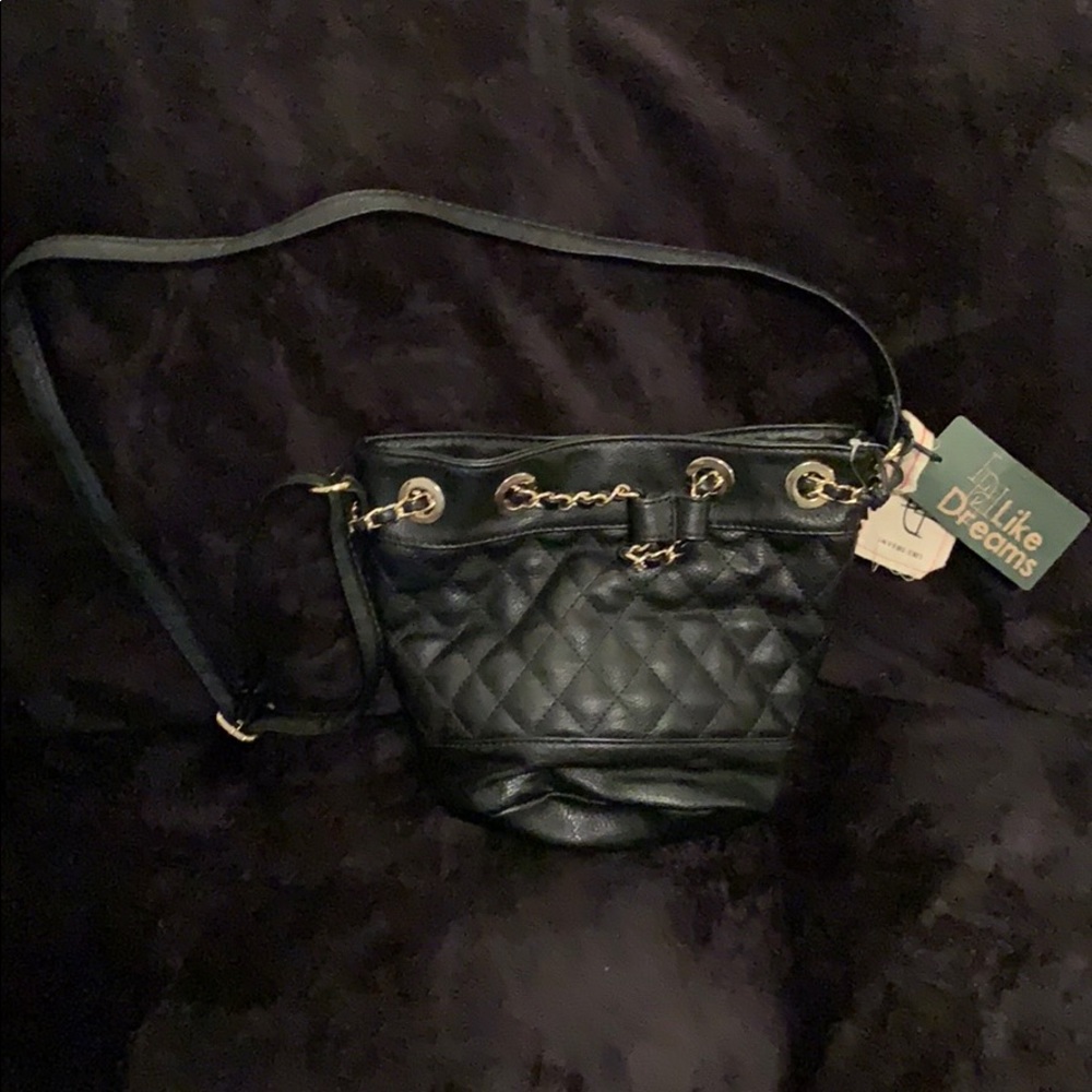 Shoulder purse